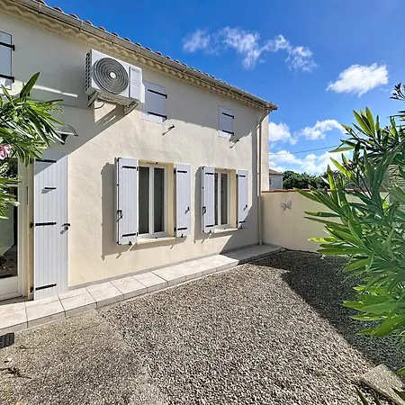 Les Lauriers Roses - 2 Bedrooms Near Blaye Apartment *